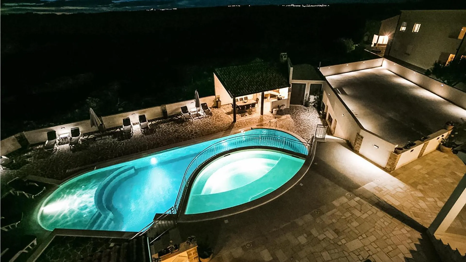 Nice Apartment In Pula With Outdoor Swimming Pool